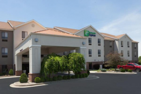  Holiday Inn Express Hotel & Suites Brookville, an IHG Hotel  Бруквилл